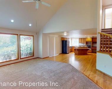 17190 Sw Watercrest Court - Photo Thumbnail 4