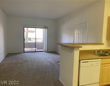 8250 North Grand Canyon Drive - Photo Thumbnail 4