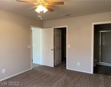 2604 Ponderosa Pine Avenue - Photo Thumbnail 3