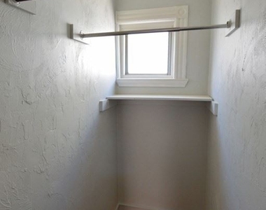 28 Taft St Apt 2 - Photo Thumbnail 11