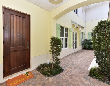 236 E Boca Raton Road - Photo Thumbnail 0