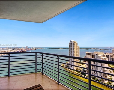 325 S Biscayne Blvd - Photo Thumbnail 24