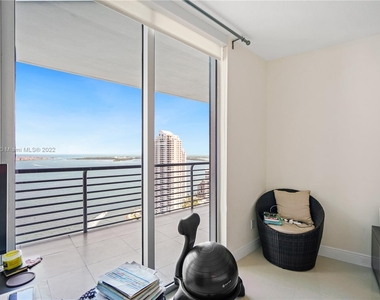 325 S Biscayne Blvd - Photo Thumbnail 31