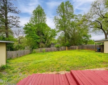 2284 N Shallowford Road - Photo Thumbnail 24