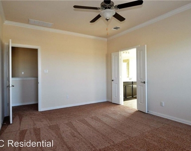 504 Cerrito Cv - Photo Thumbnail 15