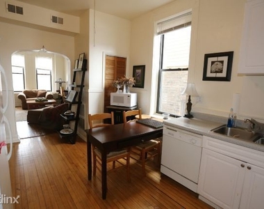 2031 W. Moffat, Unit 2 - Photo Thumbnail 3