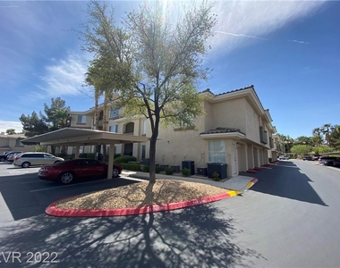 7107 South Durango Drive - Photo Thumbnail 4