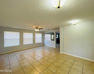 5602 Ingomar Way - Photo Thumbnail 5