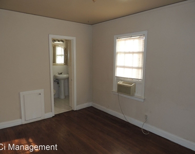 2212 N. Fitzhugh Ave Apt. 9 - Photo Thumbnail 4