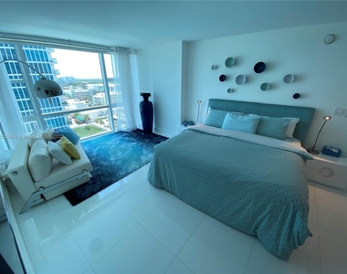 6801 Collins Ave - Photo Thumbnail 11