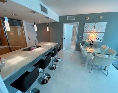 6801 Collins Ave - Photo Thumbnail 21