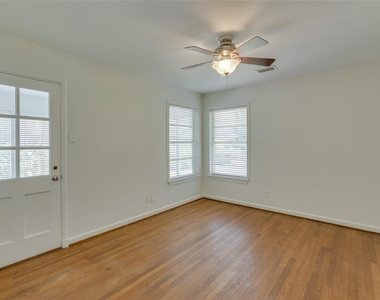 6153 Prospect Avenue - Photo Thumbnail 17