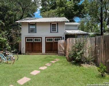 227 E Craig Pl - Photo Thumbnail 16