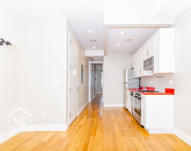 250 Melrose Street - Photo Thumbnail 1