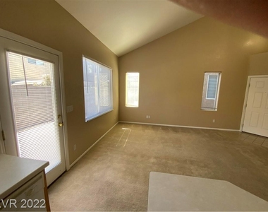 9519 Cabot Falls Avenue - Photo Thumbnail 3