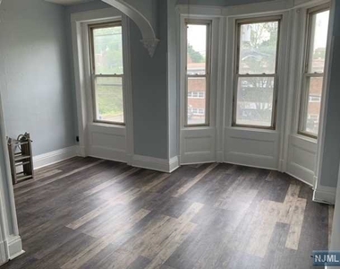 19 Glenwood Avenue - Photo Thumbnail 12