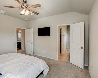 5624  Corso Ct - Photo Thumbnail 19