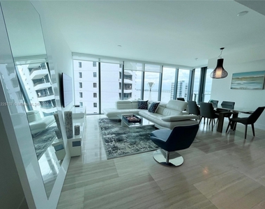 1451 Brickell Ave - Photo Thumbnail 7