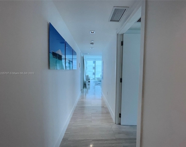 1451 Brickell Ave - Photo Thumbnail 10