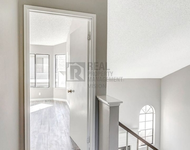 14200 Foothill Blvd #21 - Photo Thumbnail 12