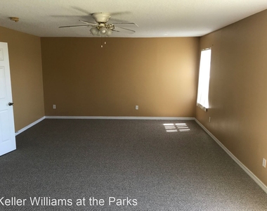 4527 Malvern Hill Drive - Photo Thumbnail 10