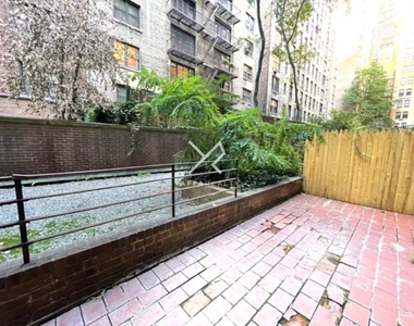 405 East 56th Street - Photo Thumbnail 3