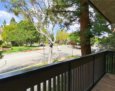 5901 Canterbury Drive - Photo Thumbnail 6