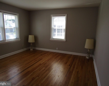 414 Becker Avenue - Photo Thumbnail 2