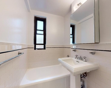 141 East 56th Street - Photo Thumbnail 7