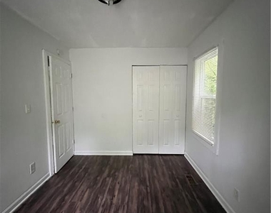 8440 East 36th Place - Photo Thumbnail 17