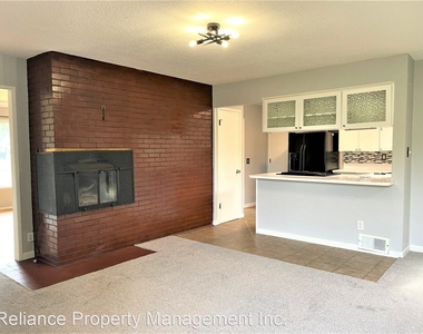 6710 Se Reedway St. - Photo Thumbnail 4