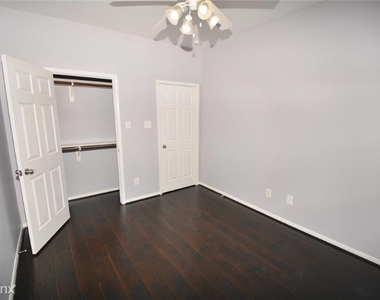 3505 Canfield St. - Photo Thumbnail 16