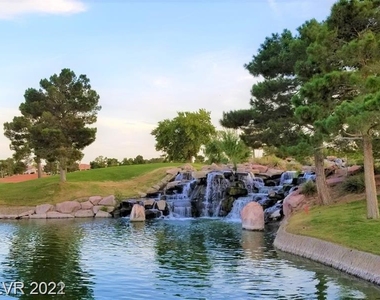 2441 Desert Glen Drive - Photo Thumbnail 40