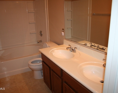 16847 W Marshall Lane - Photo Thumbnail 25