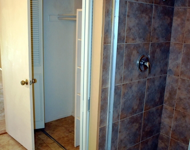 4710 W Continental Drive - Photo Thumbnail 12