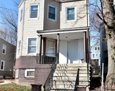 23 Seymour Ave - Photo Thumbnail 6