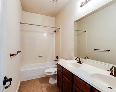 16420 White Rock Boulevard - Photo Thumbnail 24