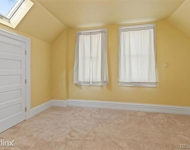 1580 Dallas Street - Photo Thumbnail 14