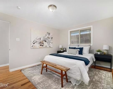 2425 Pierce Street - Photo Thumbnail 9