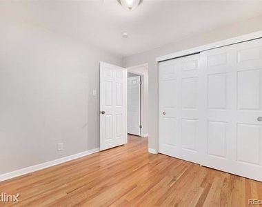 2425 Pierce Street - Photo Thumbnail 12