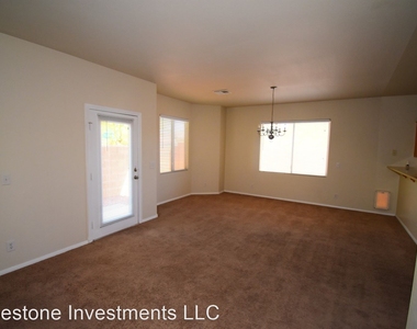 3713 Corpolo Ave - Photo Thumbnail 7