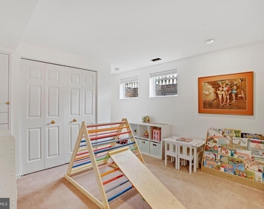 2915 Rittenhouse St Nw - Photo Thumbnail 24