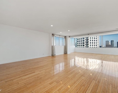 875 Comstock Ave Apt 16b - Photo Thumbnail 2