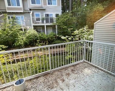 14174 Sw Barrows Rd #2 - Photo Thumbnail 4