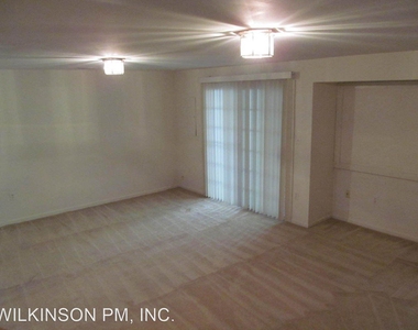 7433 Gillingham Row - Photo Thumbnail 11