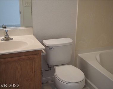 9262 Lapeer Street - Photo Thumbnail 9