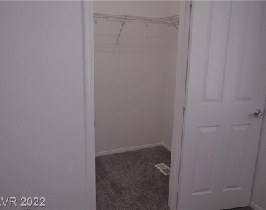 9262 Lapeer Street - Photo Thumbnail 17