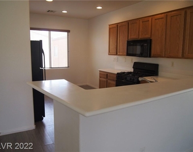 9262 Lapeer Street - Photo Thumbnail 27