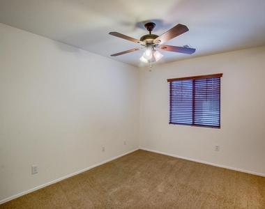 3805 E Santa Fe Lane - Photo Thumbnail 19