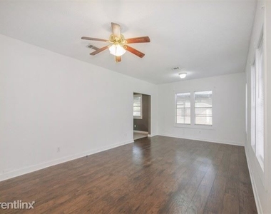 1010 R Long Street - Photo Thumbnail 9